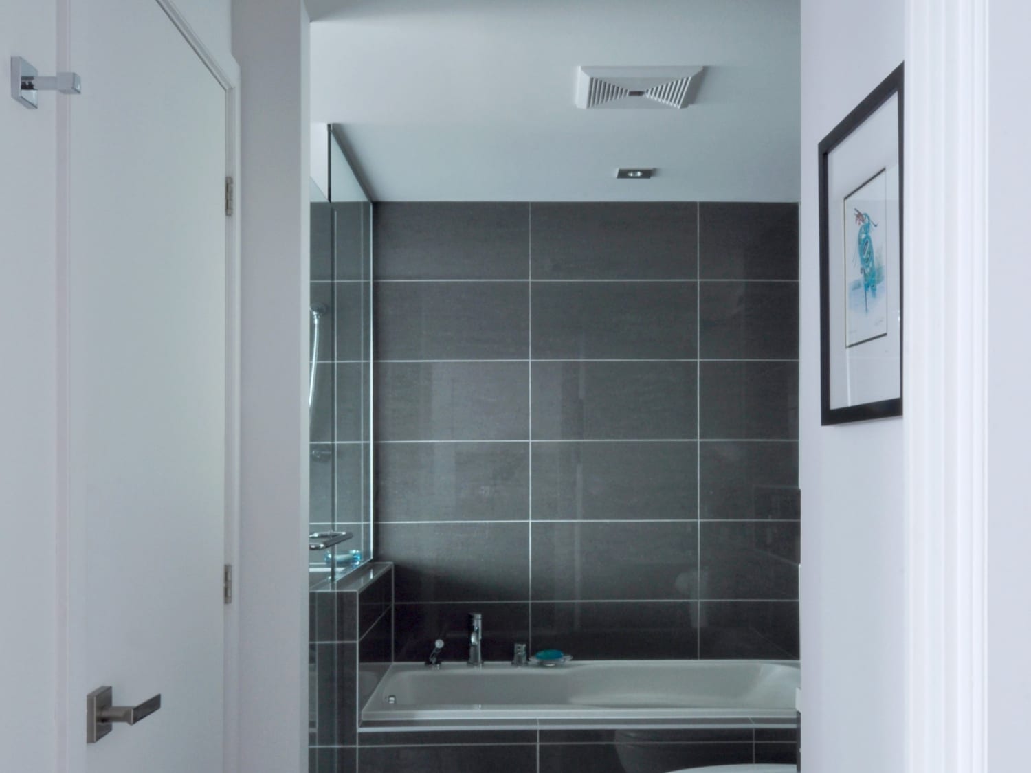 Tub and outlet tile
